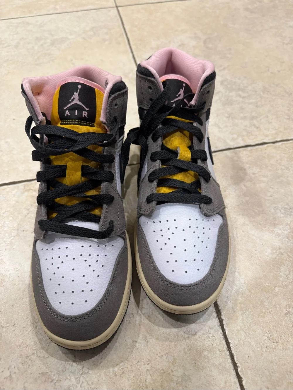 BRAND NEW! (No box) Nike Jordan Kids High-Top Sneakers in Gray, White & pink
